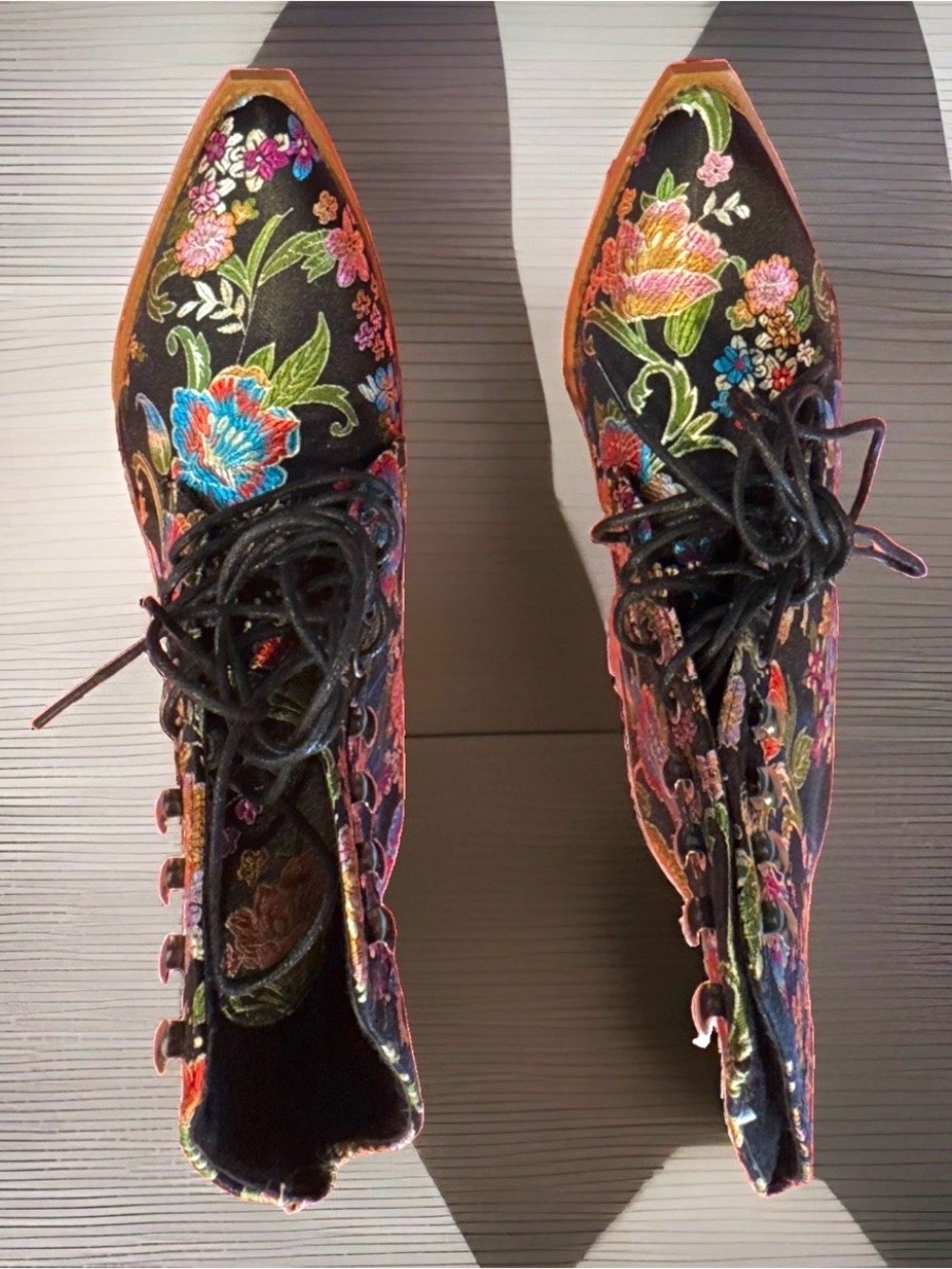 Floral Embroidered Lace-Up Ankle Boots - Black